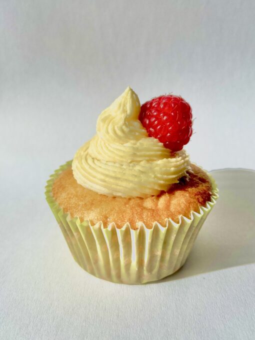 White Rasberry Cupcake